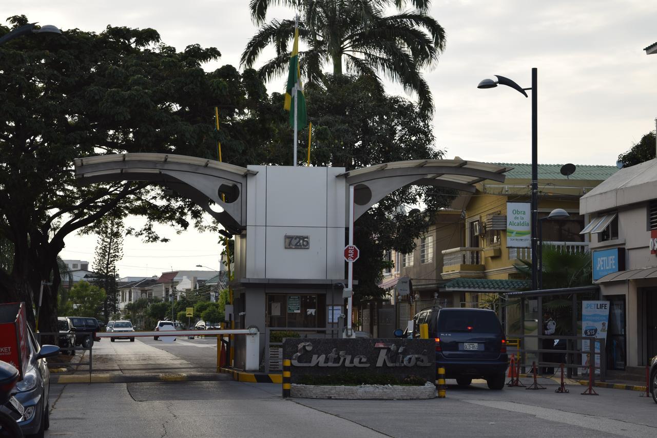 Alojamiento Castelnouvo, Entre Rios, Guayaquil, Ecuador Eksteriør billede